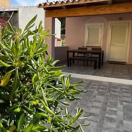 La Casa Del Pescatore Holiday home Porto Pozzo